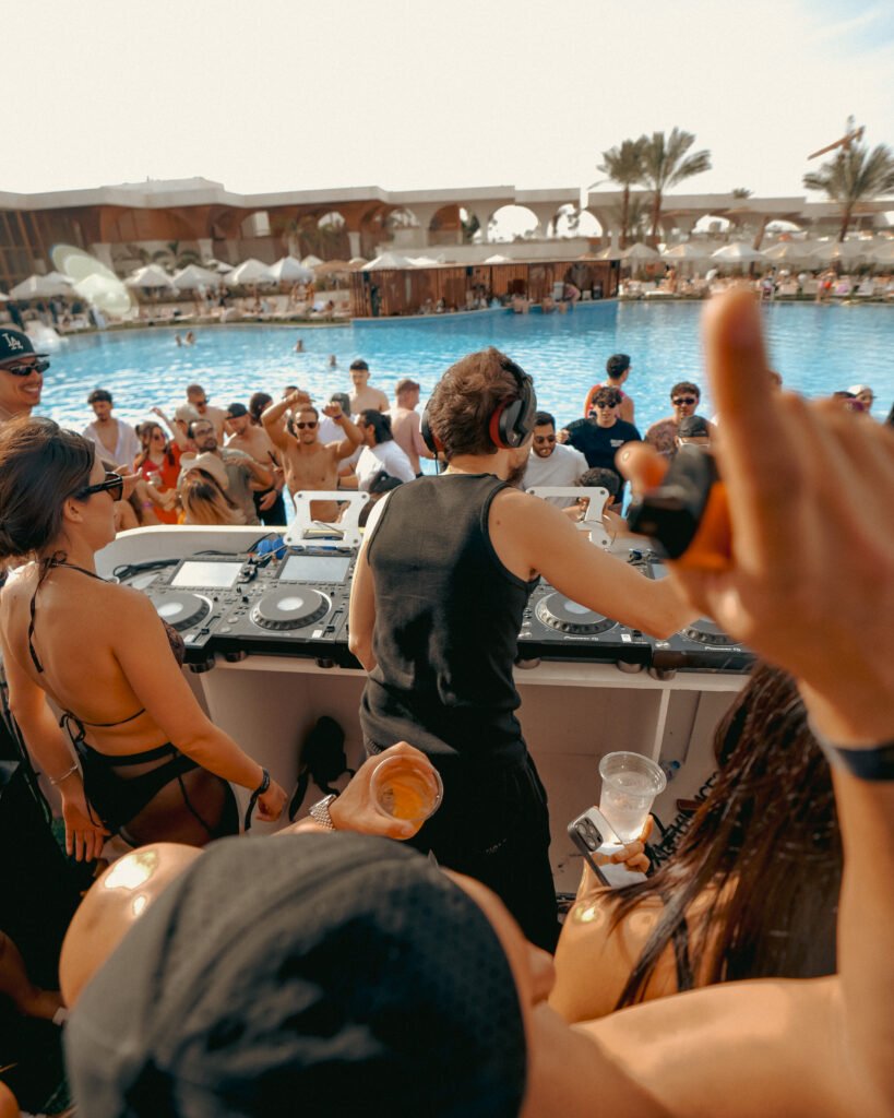 Poolside Moments at Pyramids Park Hotel photo 12